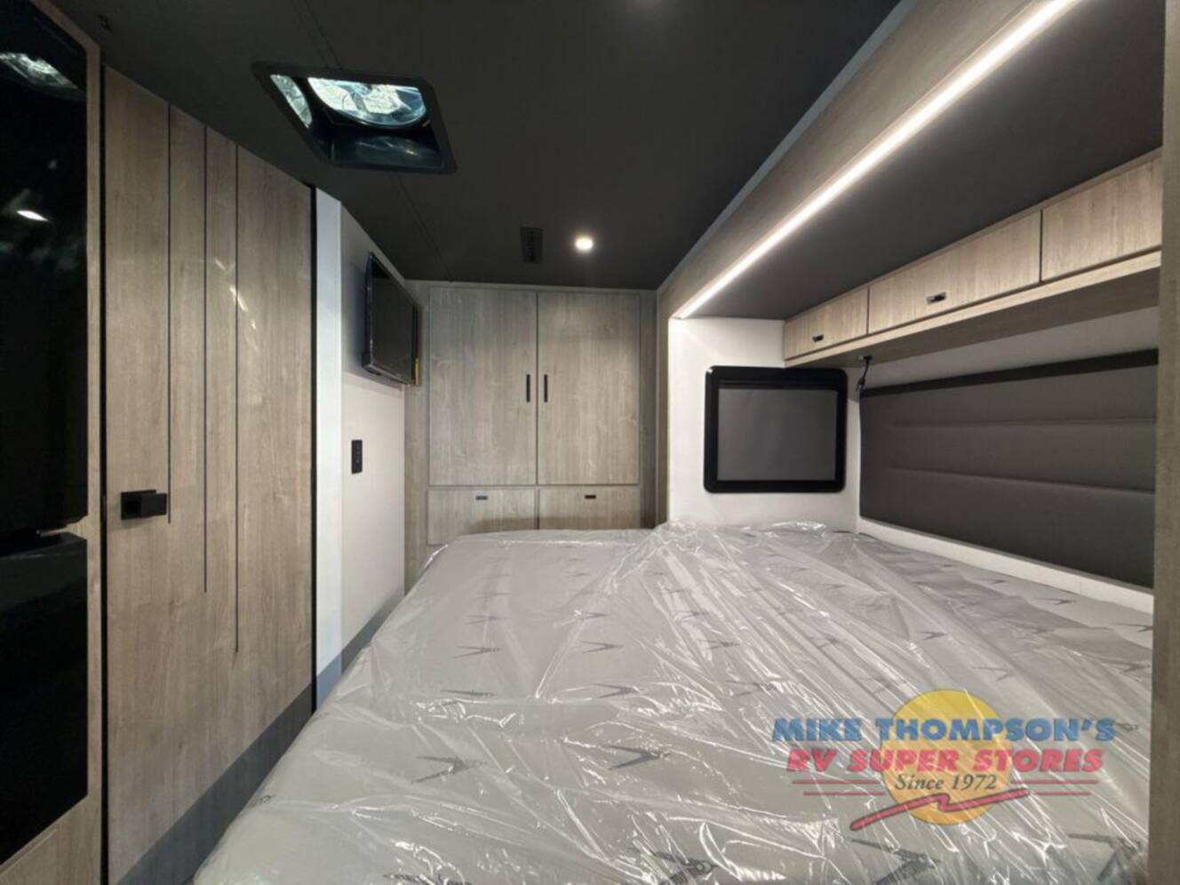 A photo of this 2026 Grand Design Lineage Series M 25FW