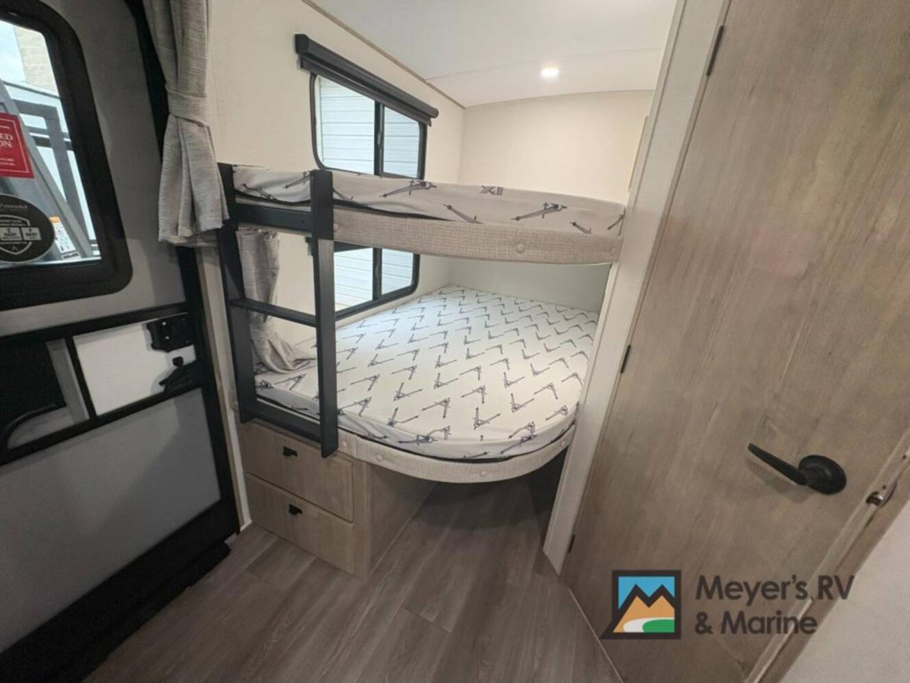 A photo of this 2027 Grand Design Imagine 2800BH