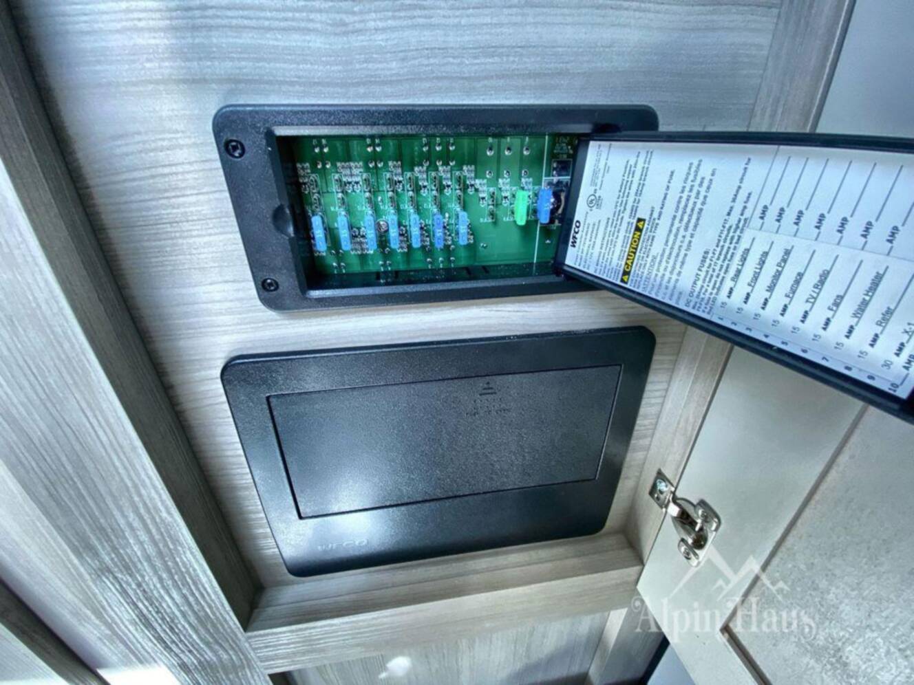 A photo of this 2025 Grand Design Influence 3203GK