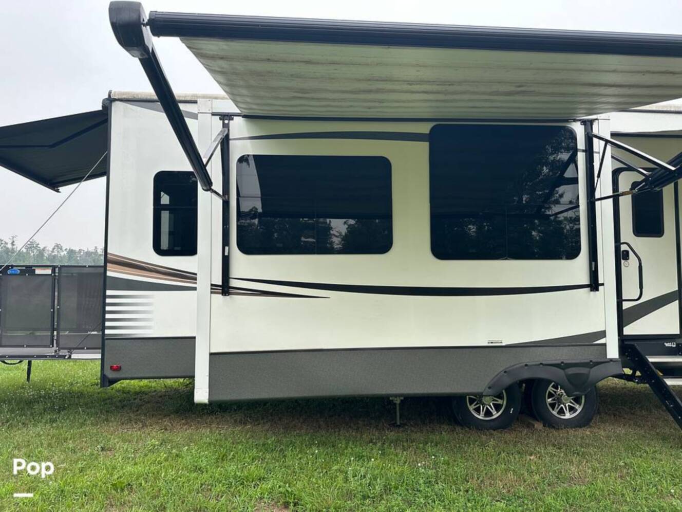 A photo of this 2021 Kz Durango Gold 382MBQ