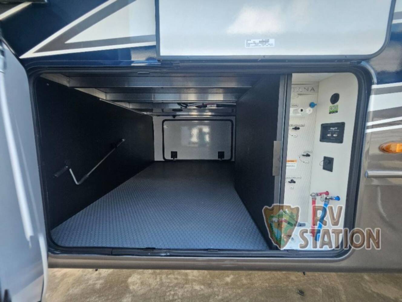 A photo of this 2026 Keystone Rv Montana 3231CK