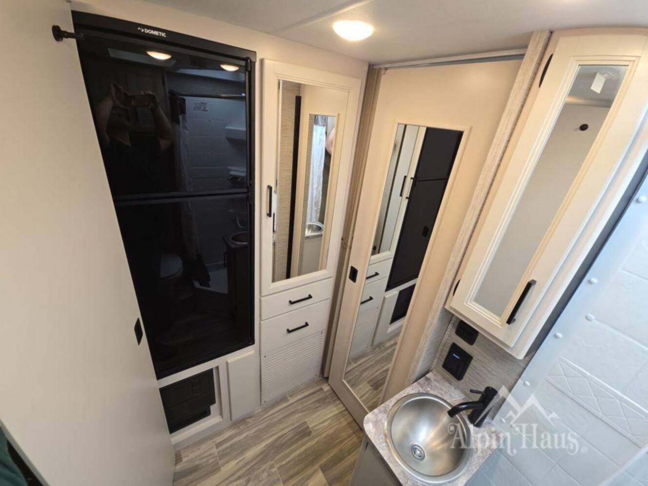 A photo of this 2023 Thor Motor Coach Axis 24.1
