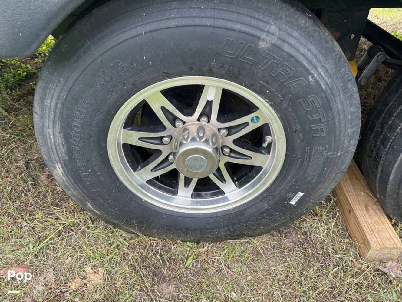 A photo of this 2021 Kz Durango Gold 382MBQ