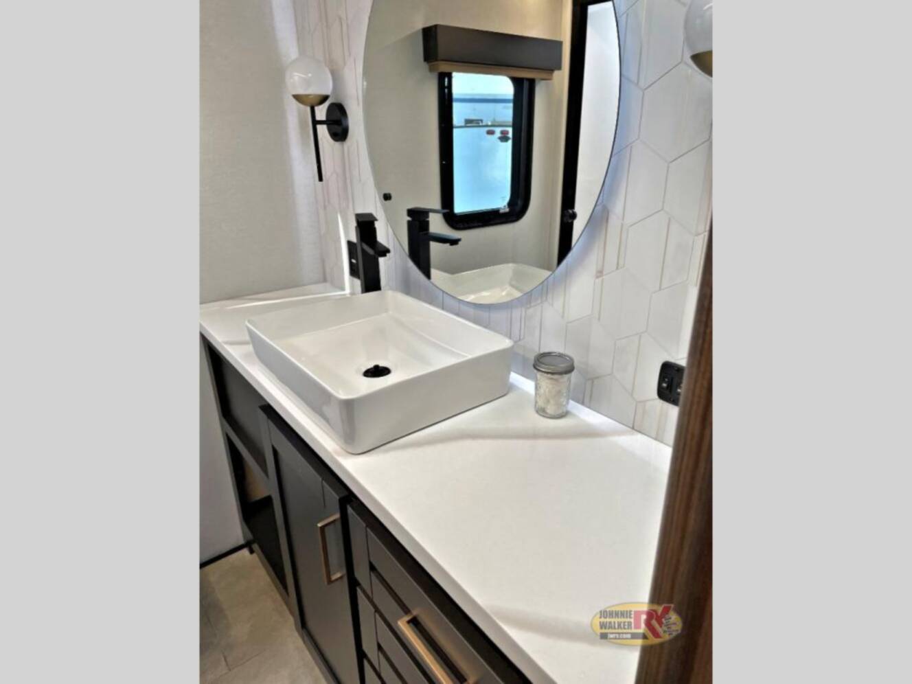 A photo of this 2025 Heartland Bighorn 392DS