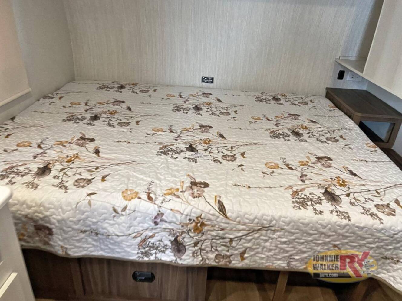 A photo of this 2026 Winnebago Access 18DBH