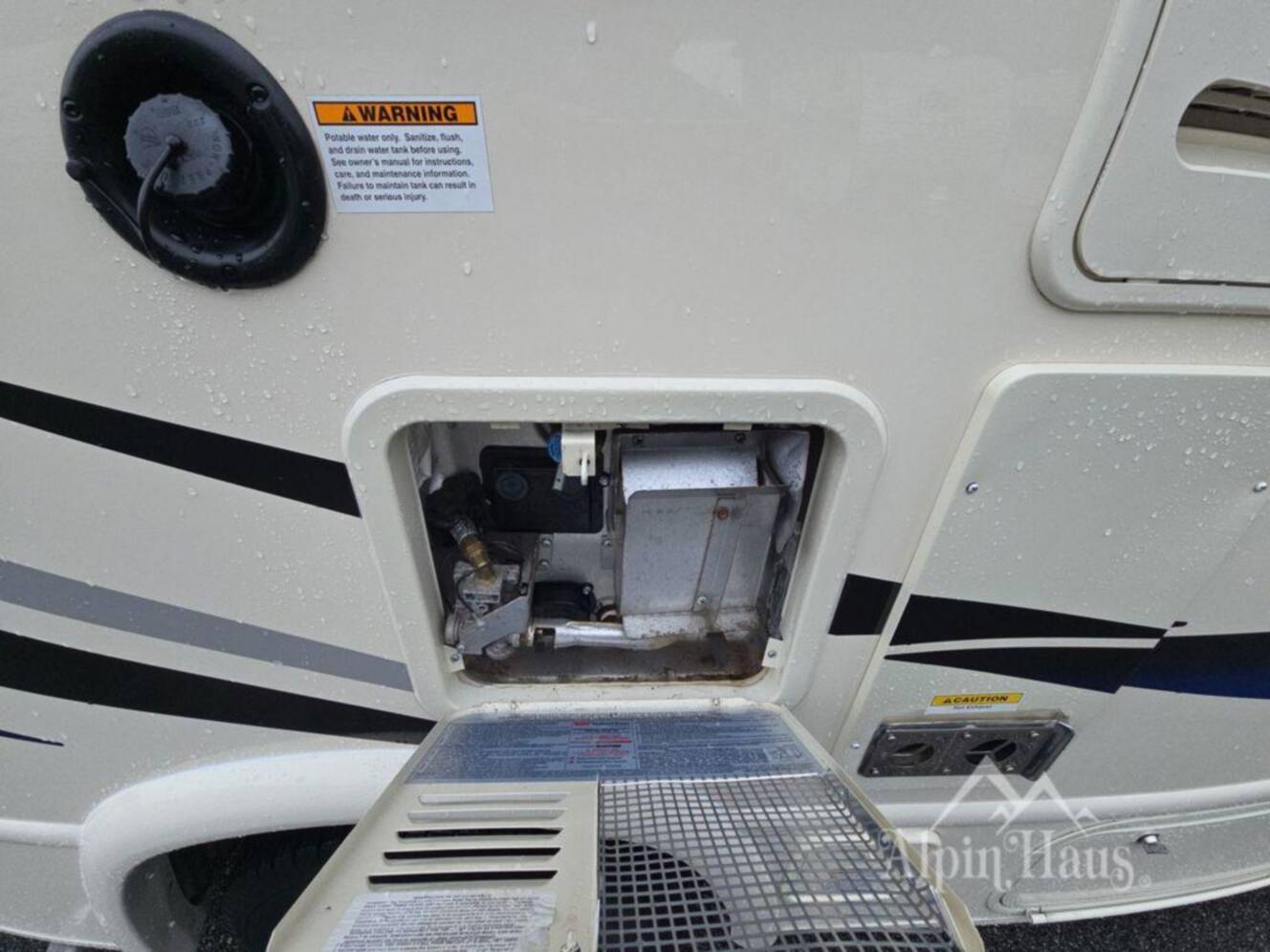 A photo of this 2023 Thor Motor Coach Axis 24.1