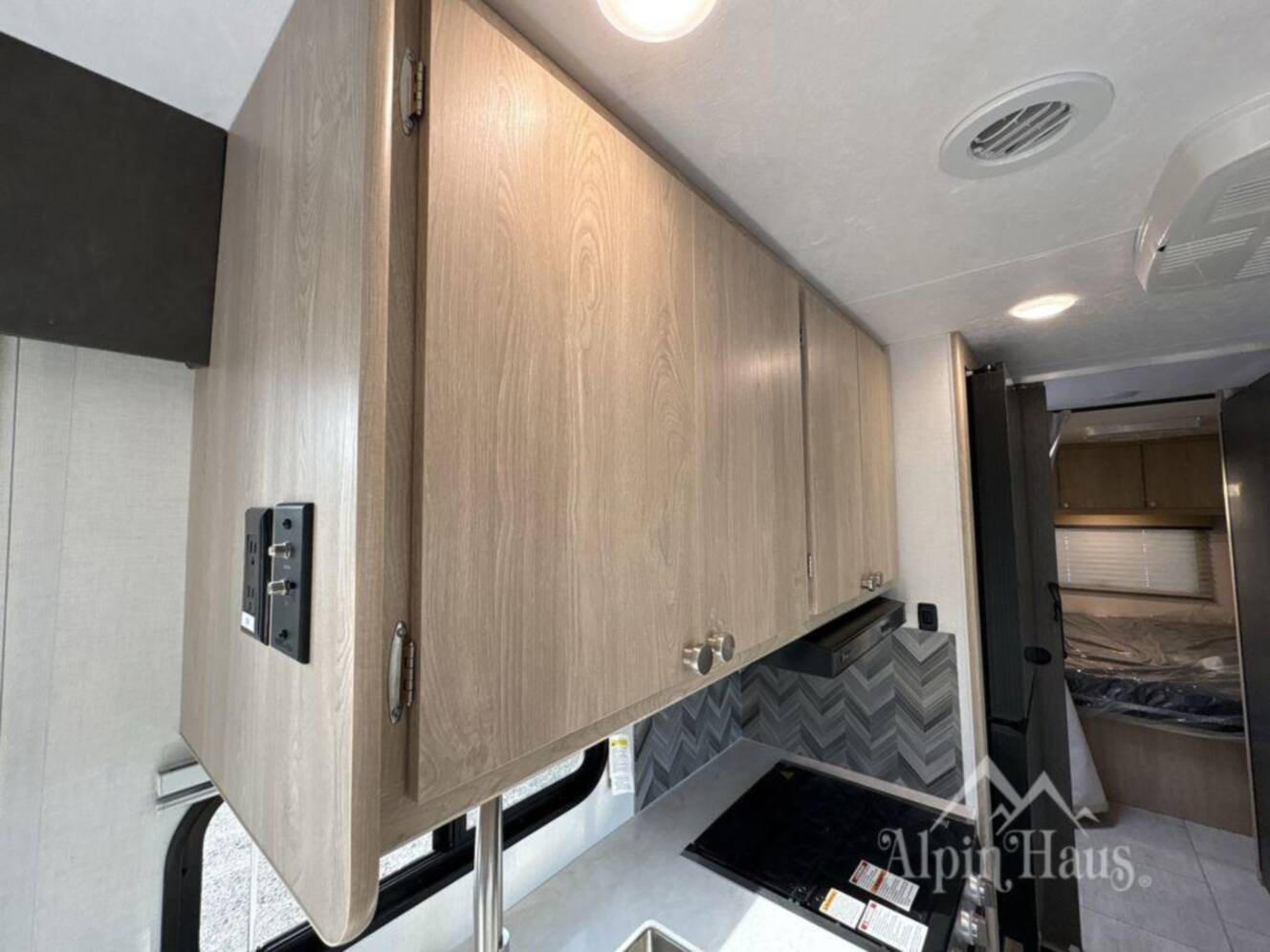 A photo of this 2026 Coachmen Rv Leprechaun 319MB Ford 450
