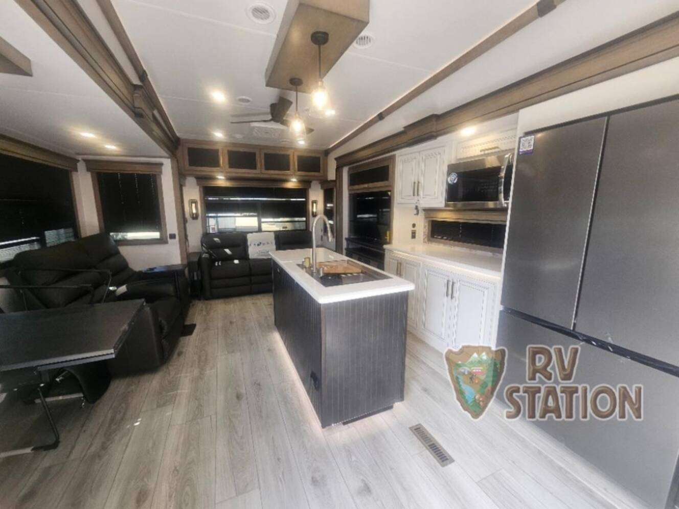 A photo of this 2026 Keystone Rv Montana 3231CK