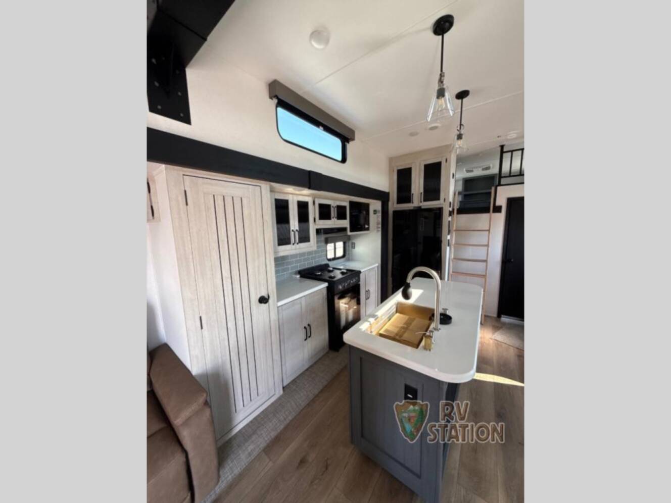 A photo of this 2026 Forest River Rv Puma Vista 420LFT