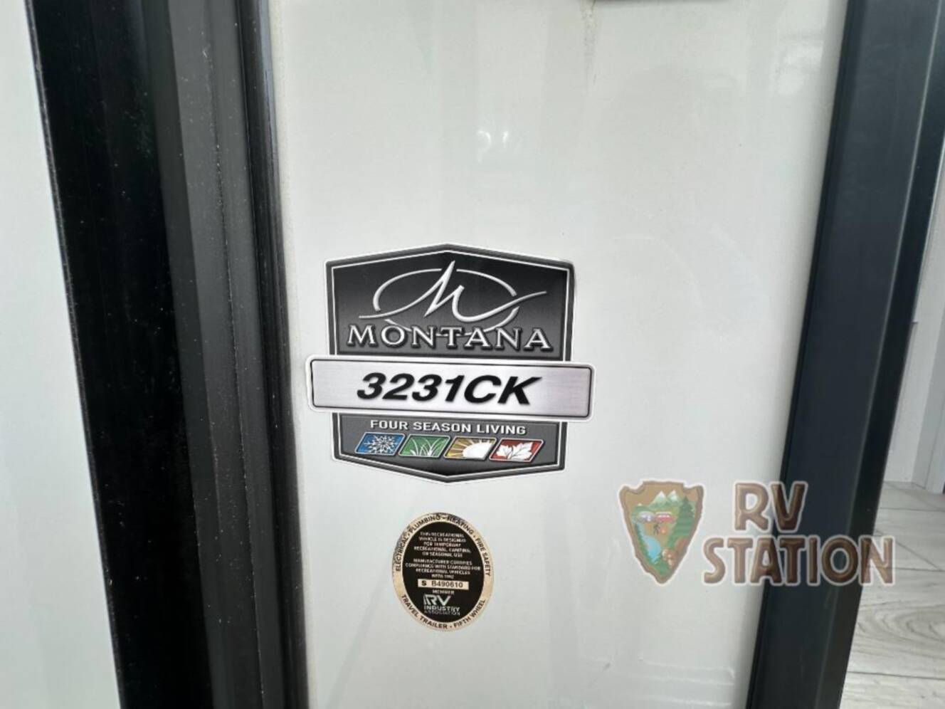 A photo of this 2026 Keystone Rv Montana 3231CK