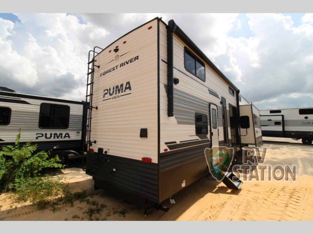 A photo of this 2026 Forest River Rv Puma Vista 403LFT