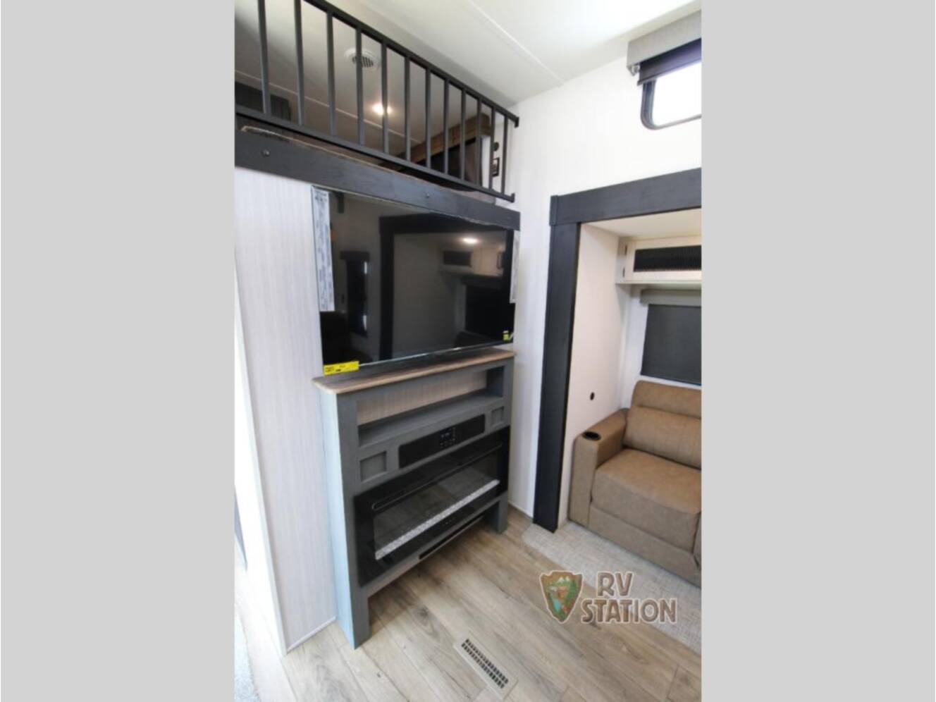 A photo of this 2026 Forest River Rv Puma Vista 403LFT