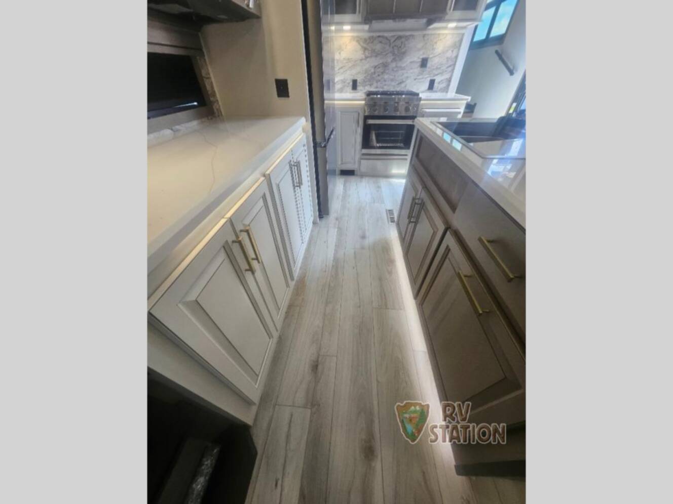 A photo of this 2026 Keystone Rv Montana 3231CK