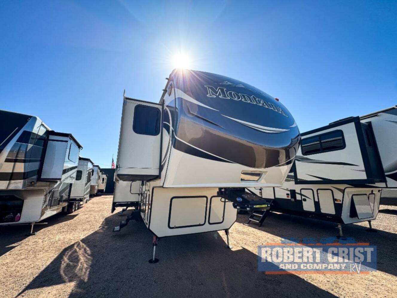 A photo of this 2015 Keystone Rv MONTANA LEGACY 3710FL