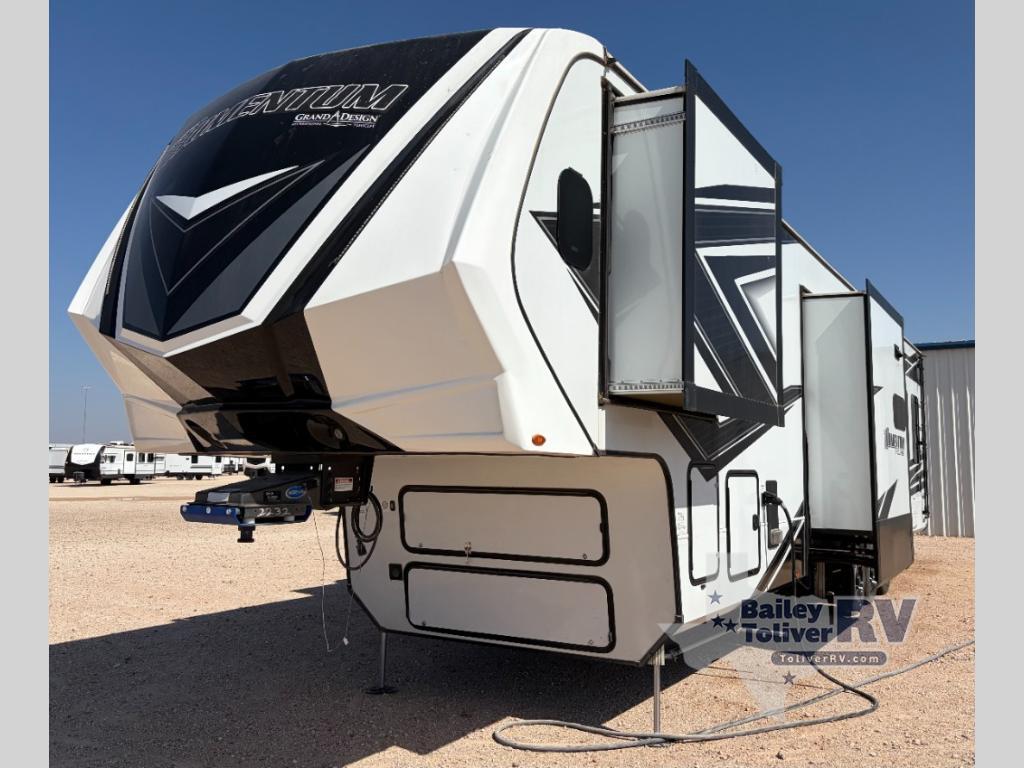 2024 Grand Design Momentum M-Class 398M in brownfield TX