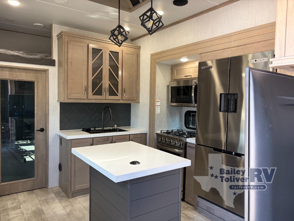 2024 Grand Design Momentum M-Class 398M in brownfield TX