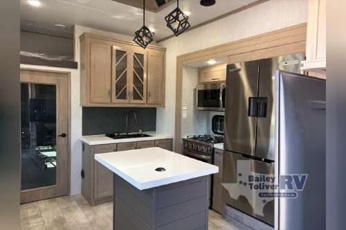 2024 Grand Design Momentum M-Class 398M in brownfield TX