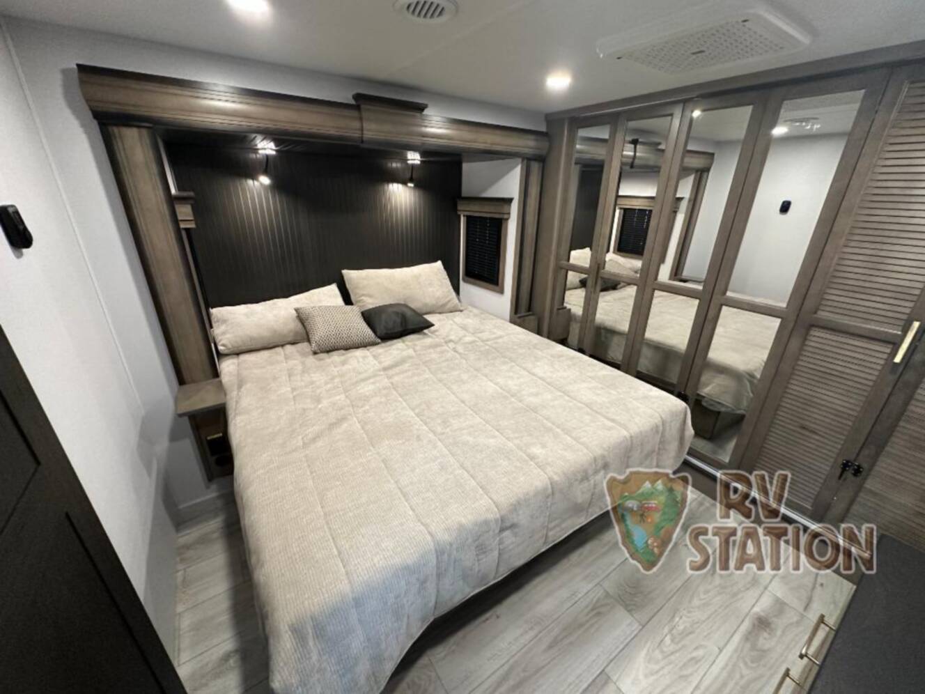 A photo of this 2026 Keystone Rv Montana 3231CK