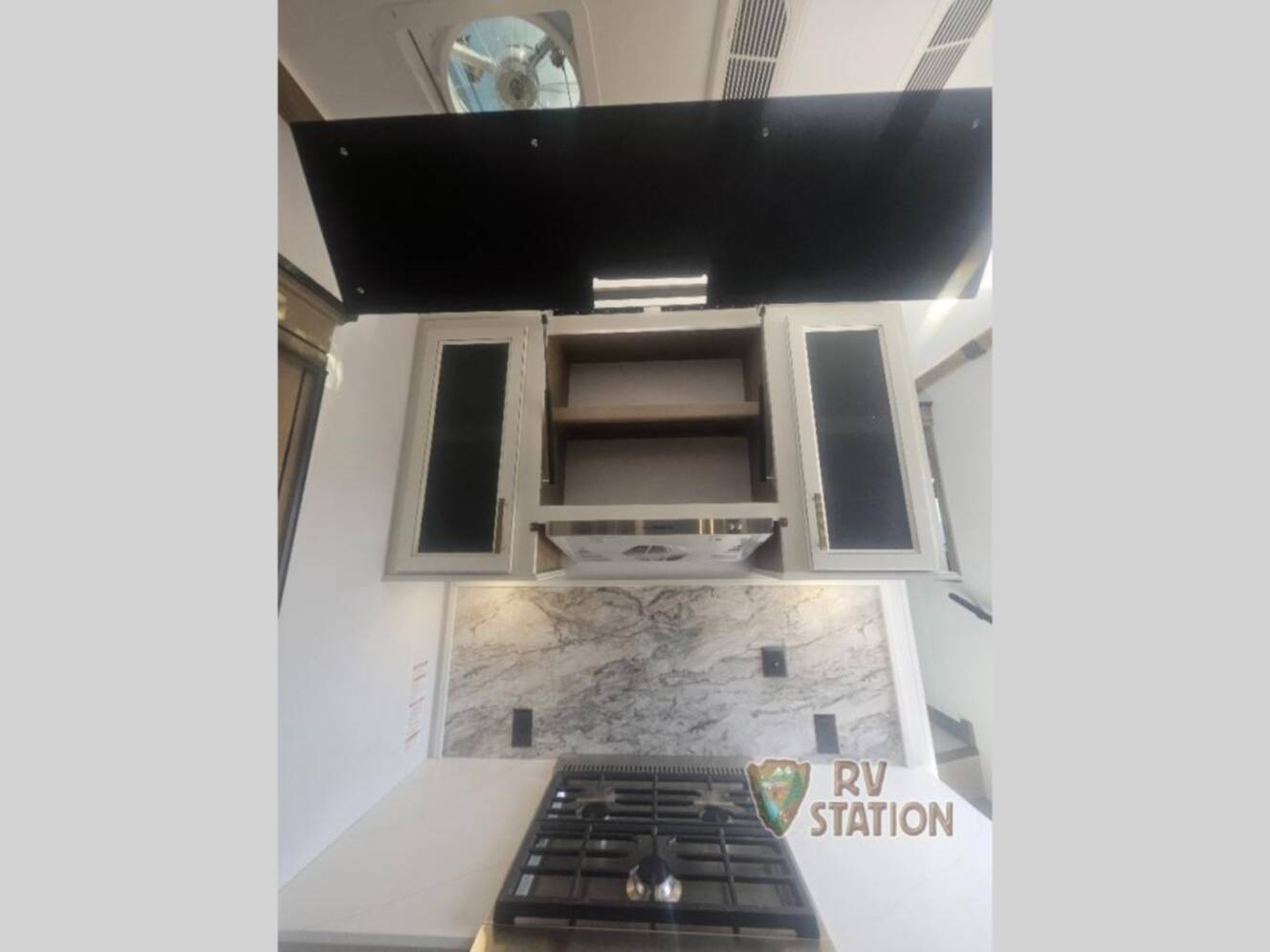 A photo of this 2026 Keystone Rv Montana 3231CK