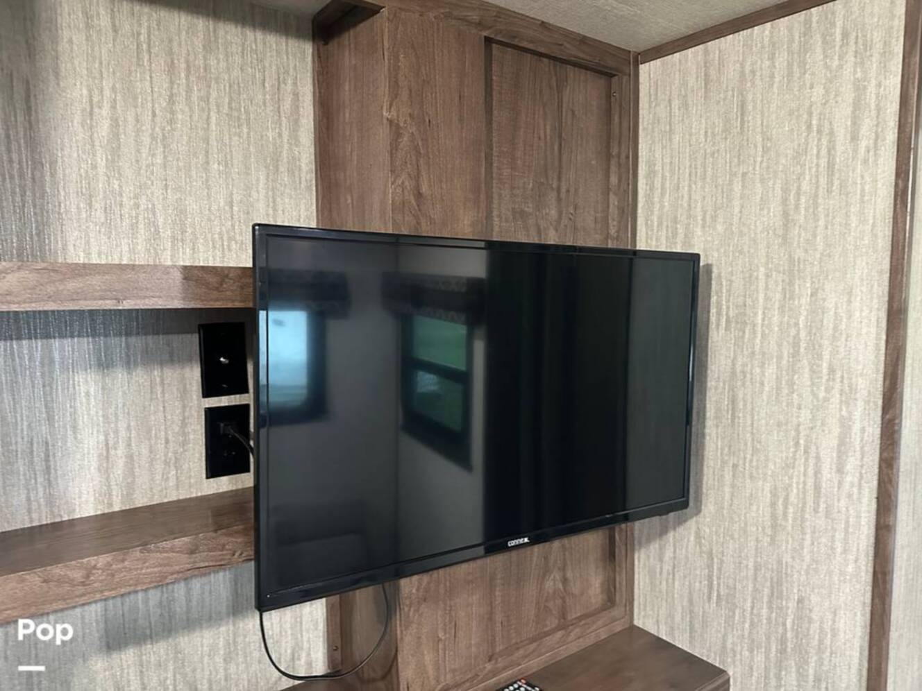 A photo of this 2021 Kz Durango Gold 382MBQ