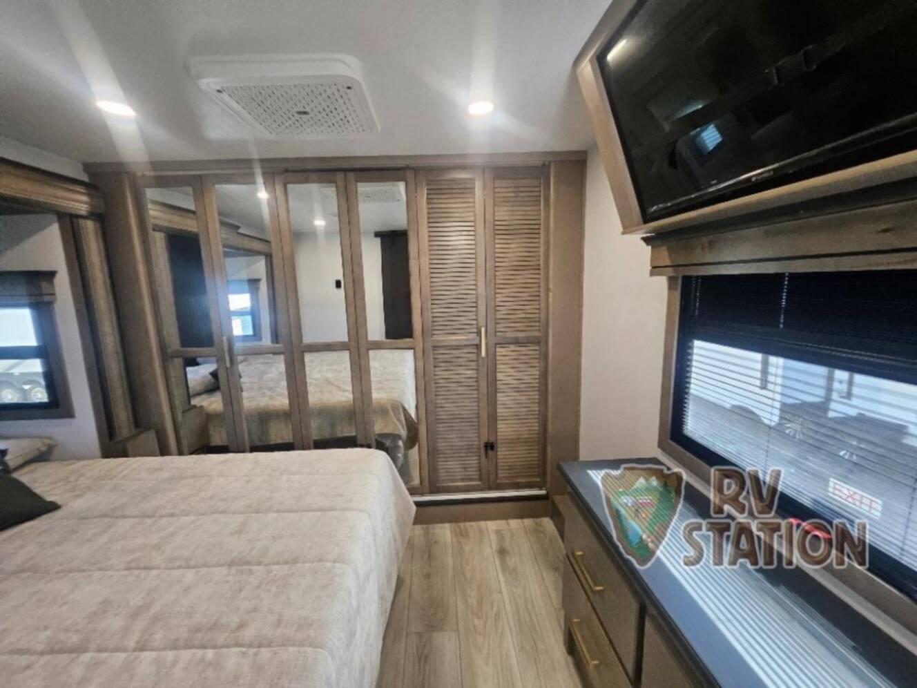 A photo of this 2026 Keystone Rv Montana 3231CK