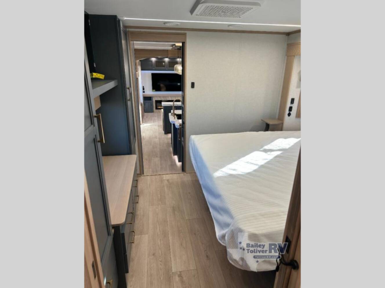 A photo of this 2026 Redwood Rv Redwood 415RD