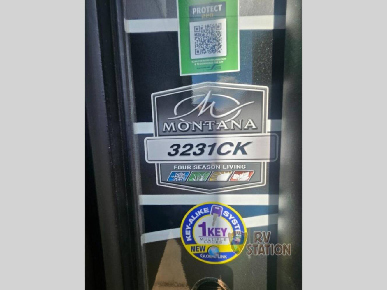 A photo of this 2026 Keystone Rv Montana 3231CK
