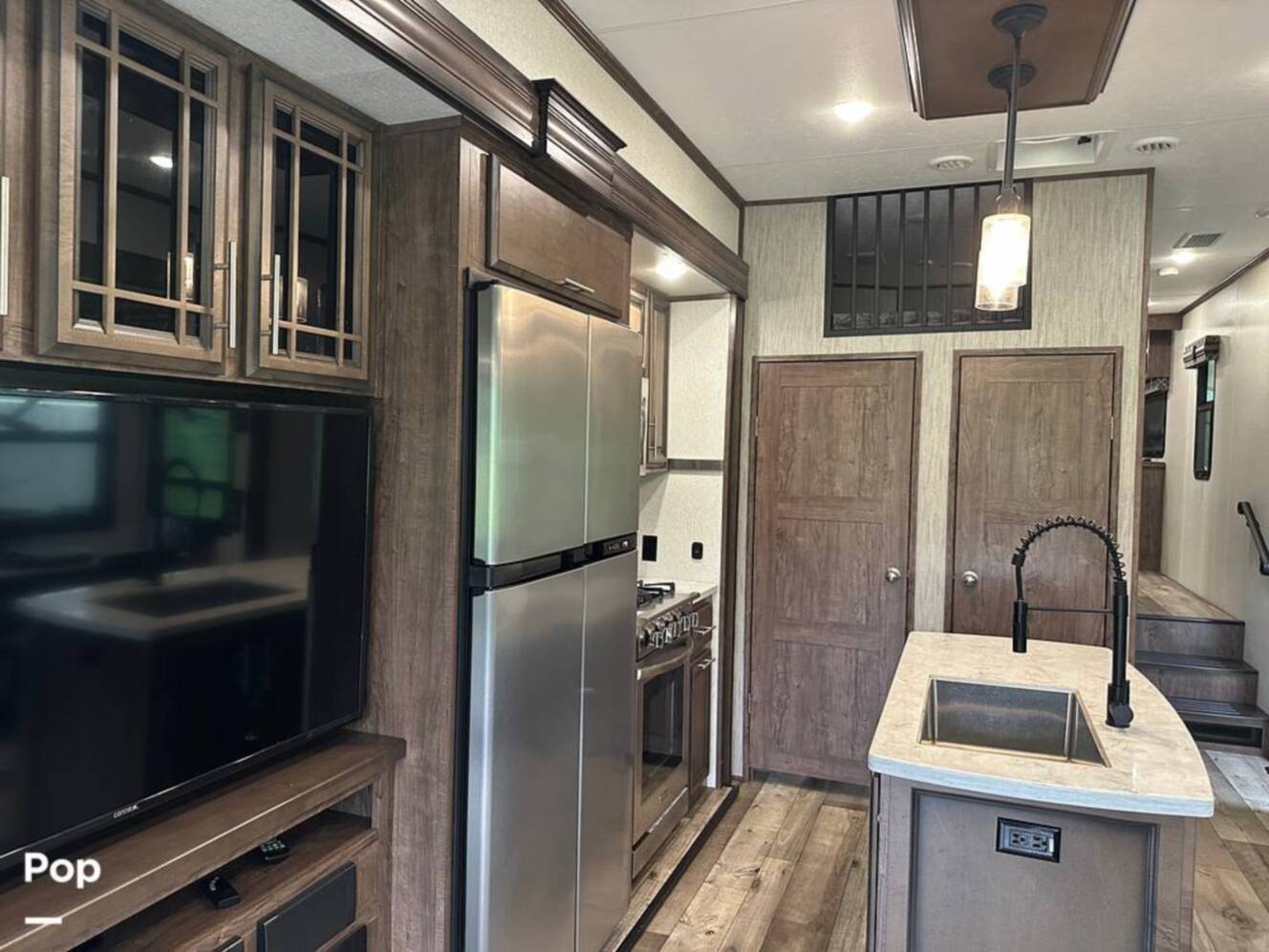 A photo of this 2021 Kz Durango Gold 382MBQ