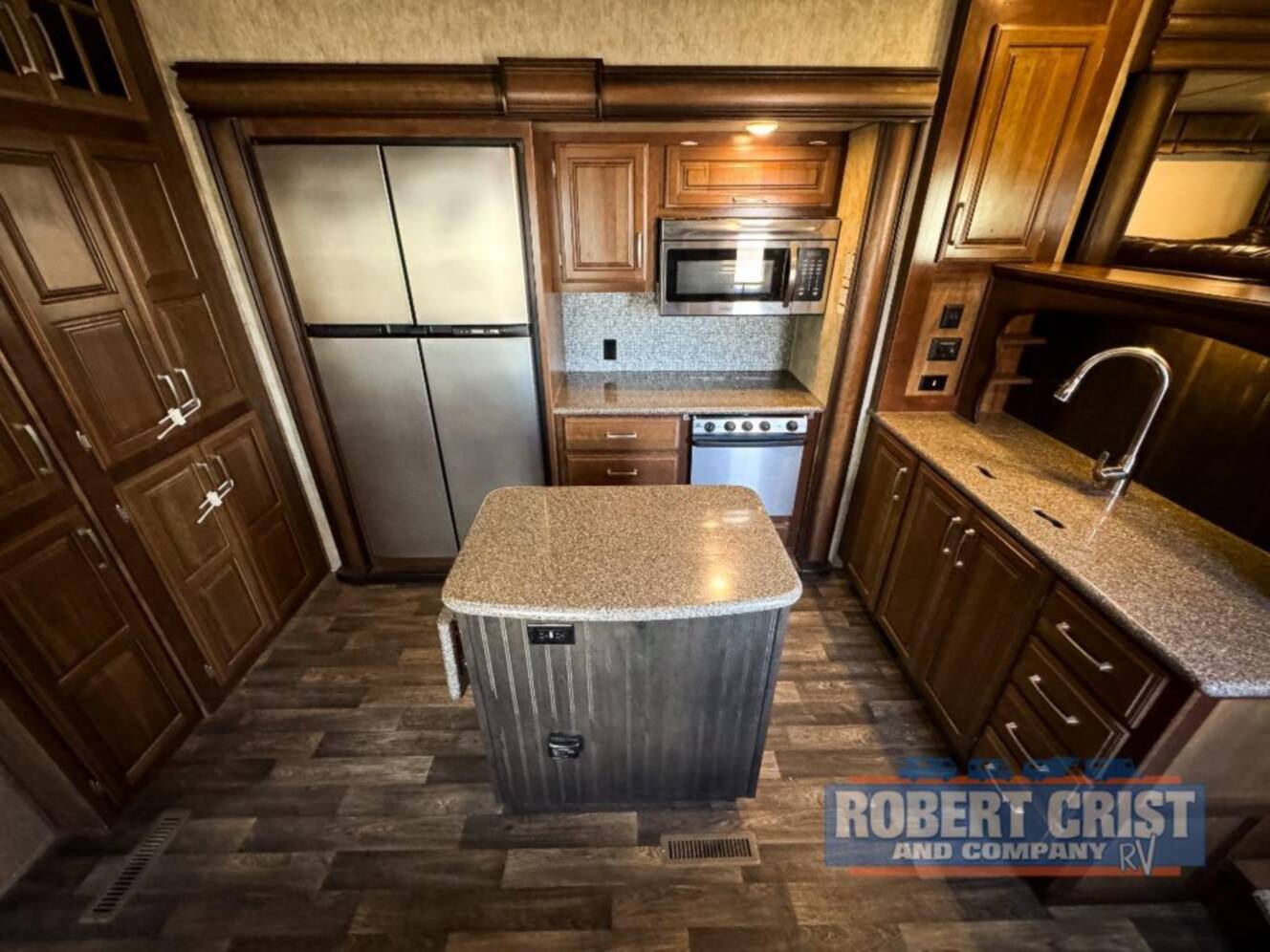A photo of this 2015 Keystone Rv MONTANA LEGACY 3710FL