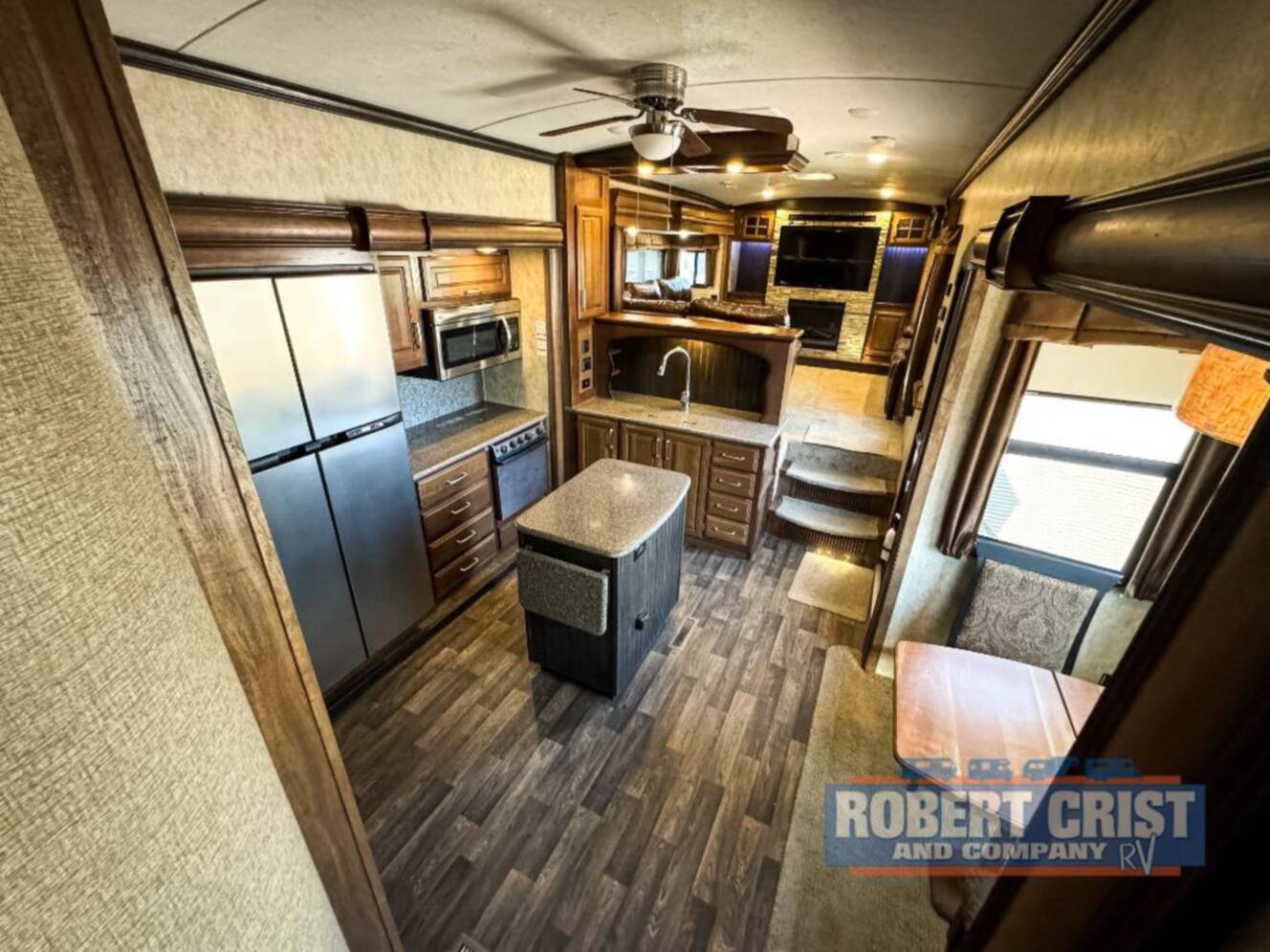 A photo of this 2015 Keystone Rv MONTANA LEGACY 3710FL
