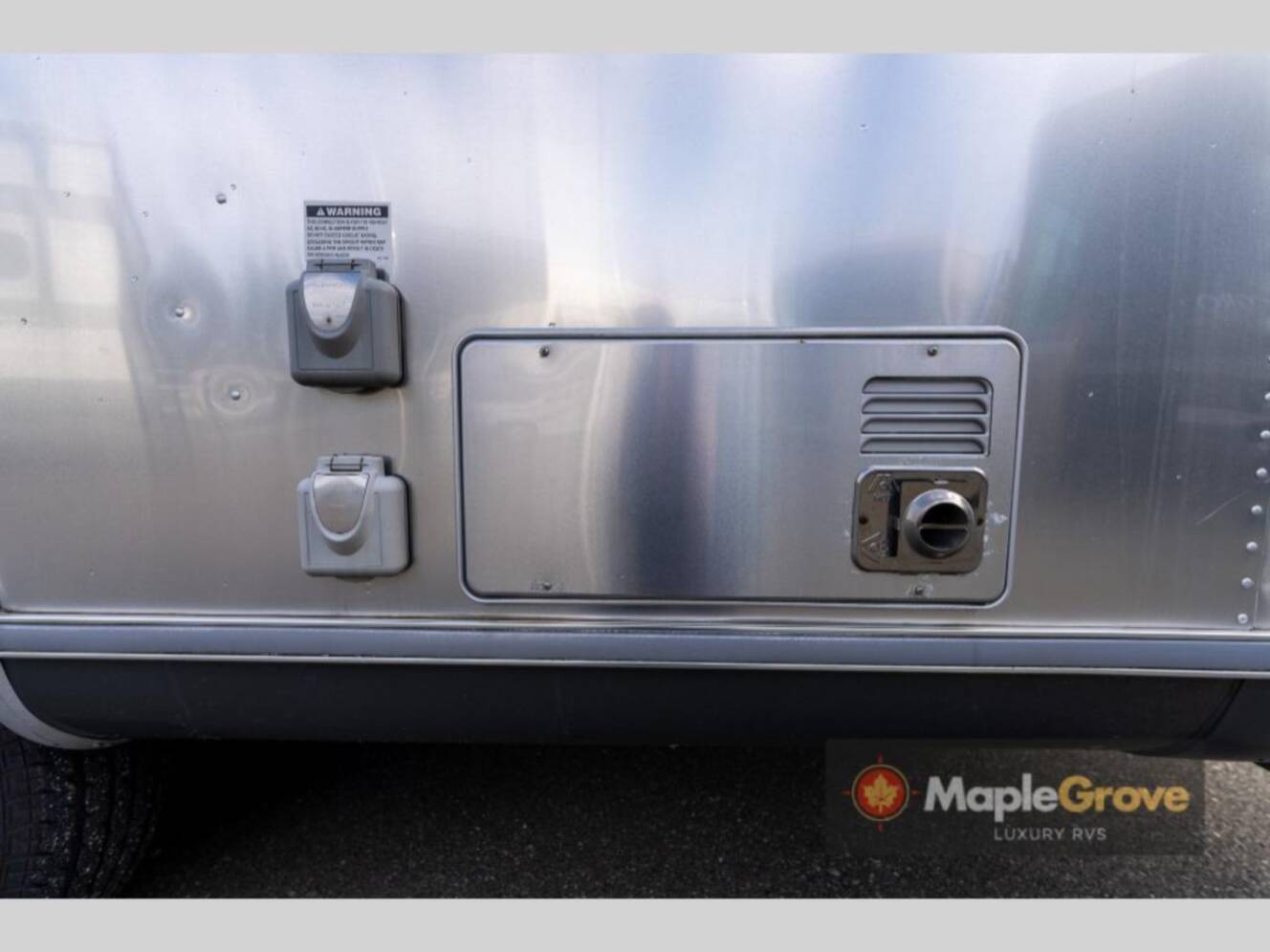 A photo of this 2015 Airstream Flying Cloud 25FB