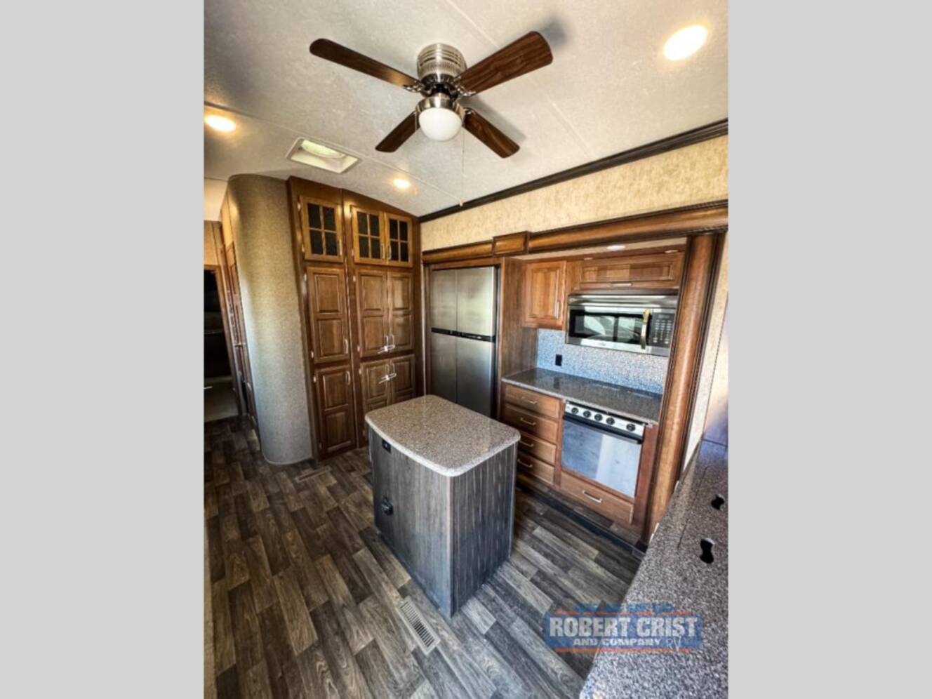 A photo of this 2015 Keystone Rv MONTANA LEGACY 3710FL