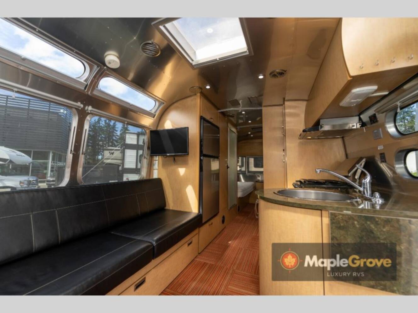A photo of this 2015 Airstream Flying Cloud 25FB