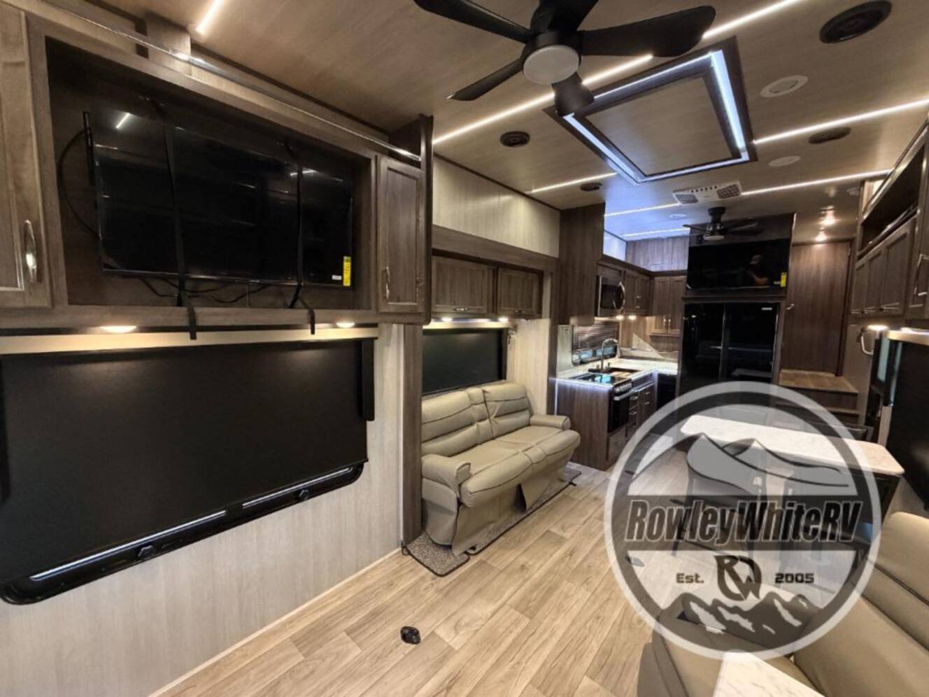 A photo of this 2026 Genesis Supreme Genesis Supreme 40CRXL