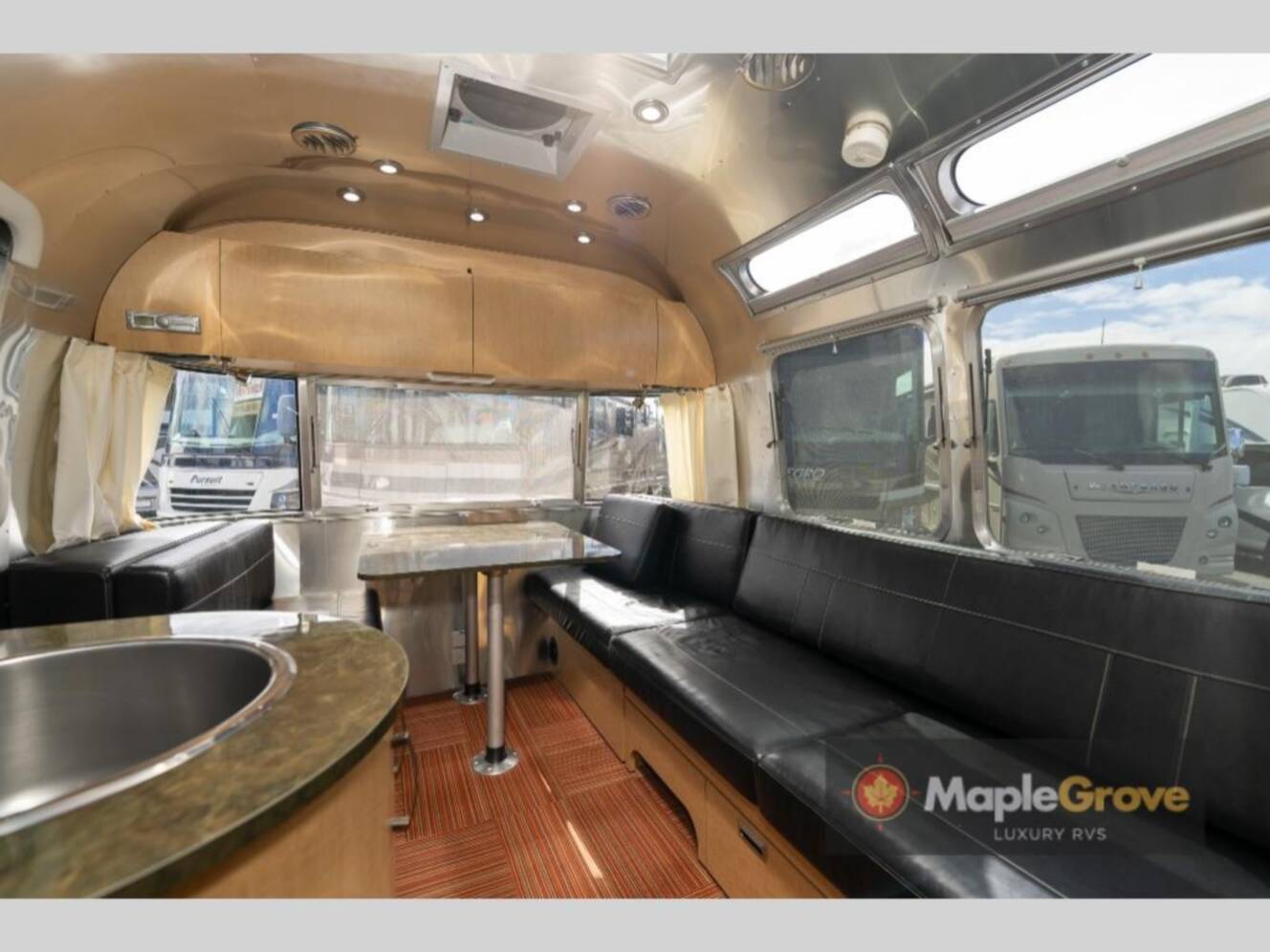 A photo of this 2015 Airstream Flying Cloud 25FB