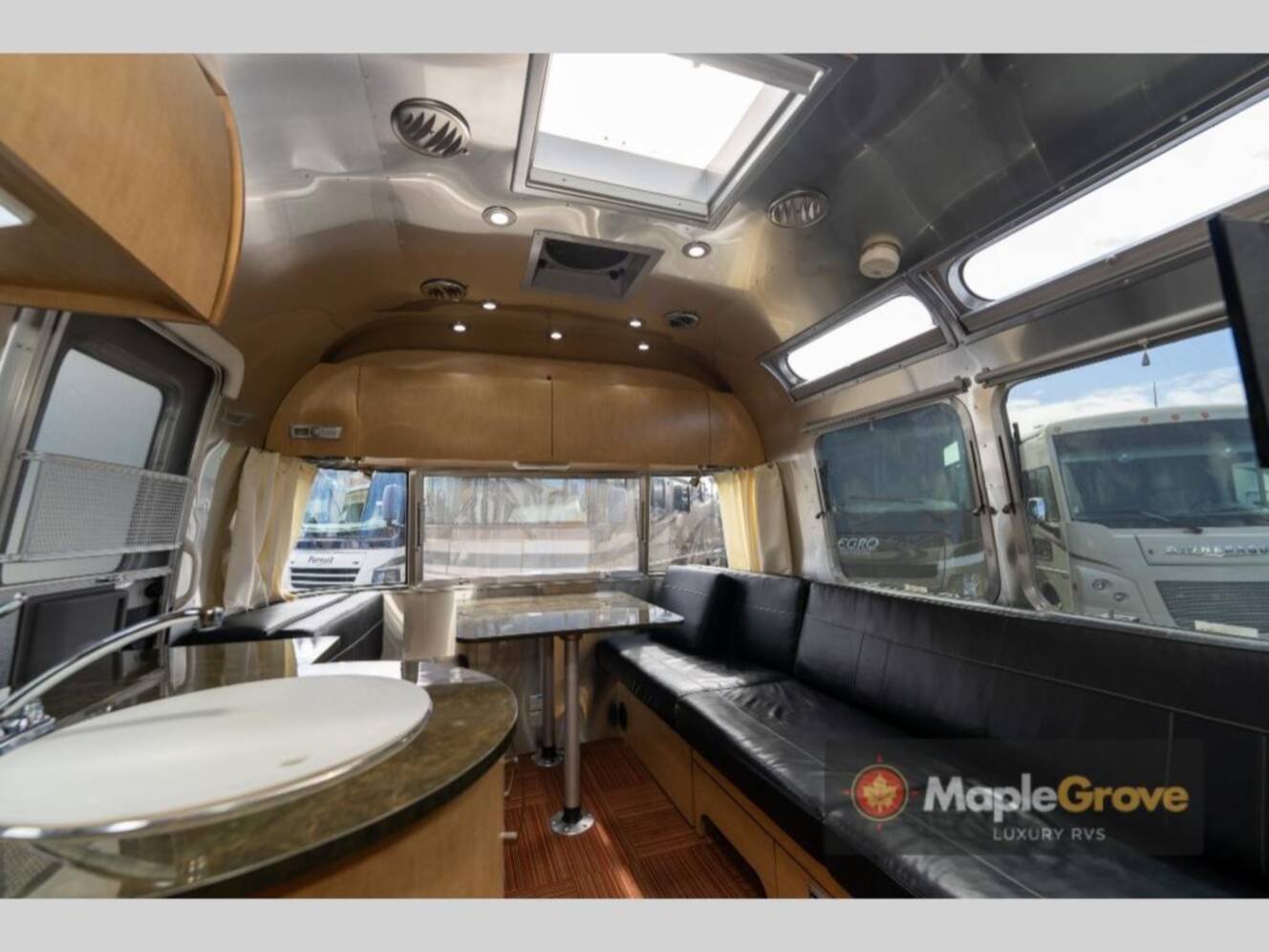 A photo of this 2015 Airstream Flying Cloud 25FB