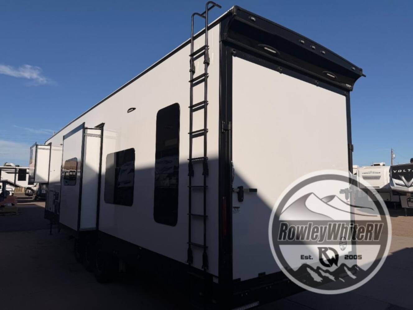 A photo of this 2026 Genesis Supreme Genesis Supreme 40CRXL
