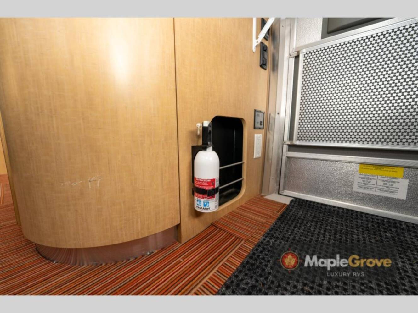 A photo of this 2015 Airstream Flying Cloud 25FB