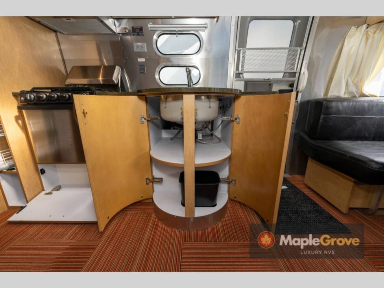 A photo of this 2015 Airstream Flying Cloud 25FB