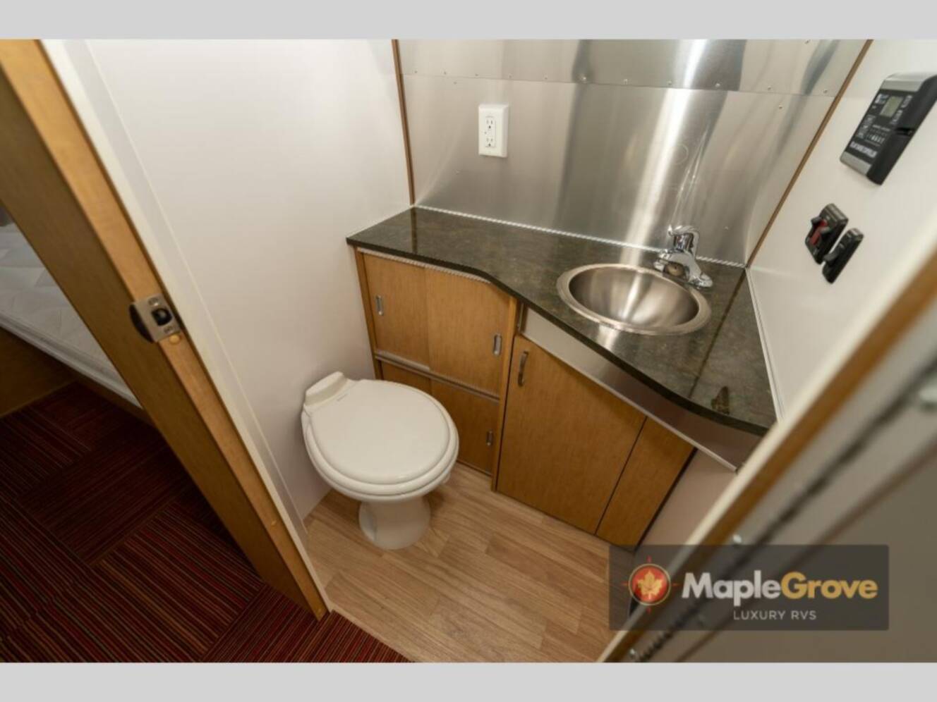 A photo of this 2015 Airstream Flying Cloud 25FB
