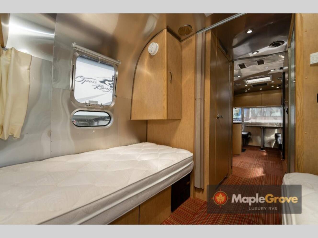 A photo of this 2015 Airstream Flying Cloud 25FB