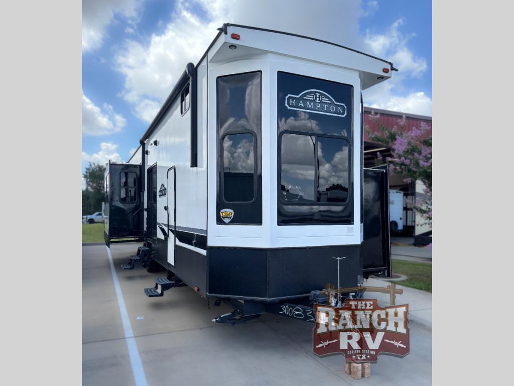 2022 Crossroads Rv Hampton 375DBL RV
