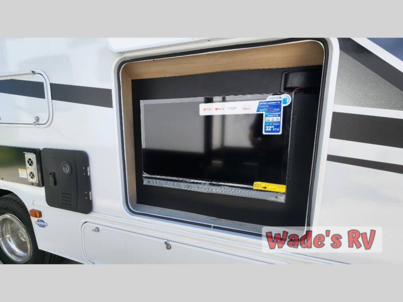A photo of this 2026 Coachmen Rv Leprechaun 319MB Ford 450