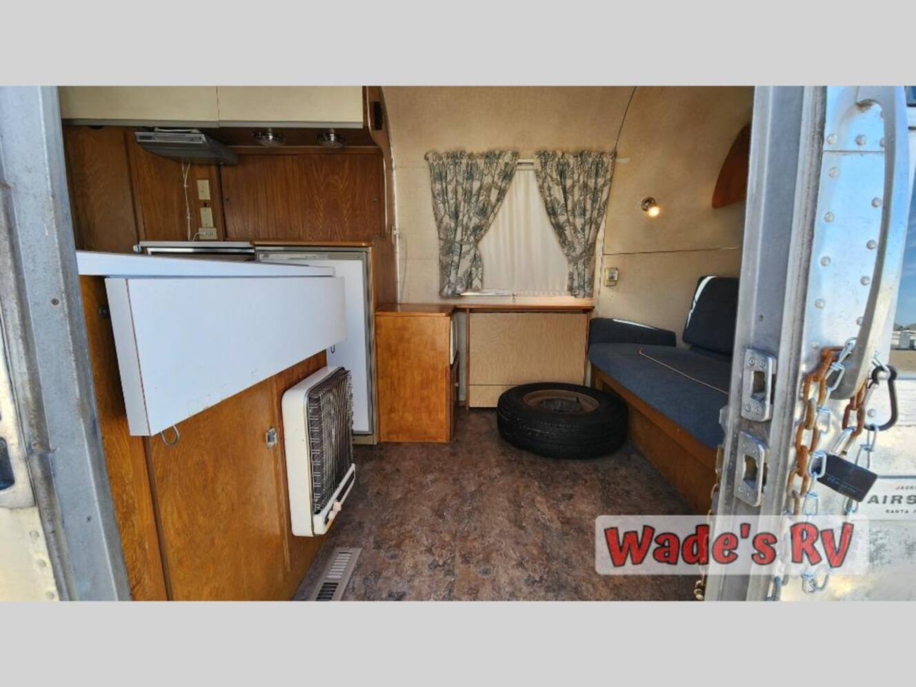A photo of this 1966 Airstream LAND YACHT