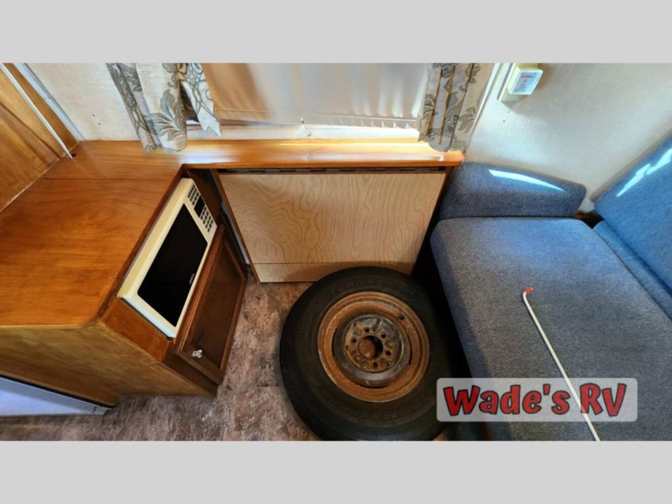 A photo of this 1966 Airstream LAND YACHT