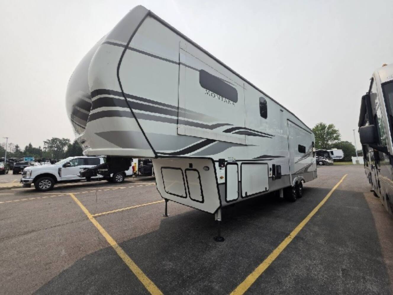 A photo of this 2022 Keystone Rv Montana 3231CK