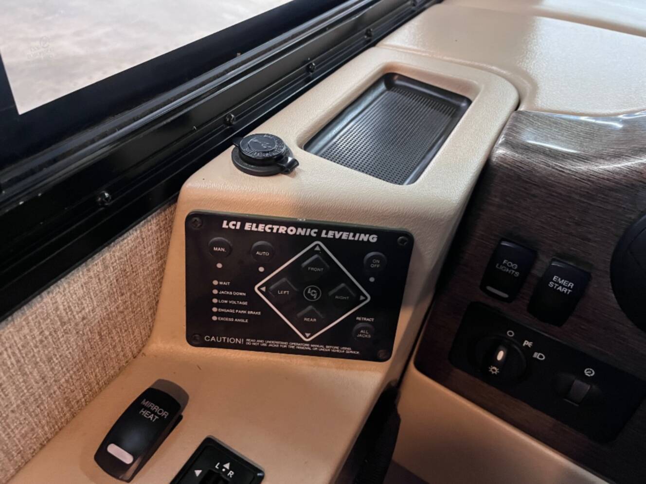 A photo of this 2019 Thor Motor Coach Windsport 29M