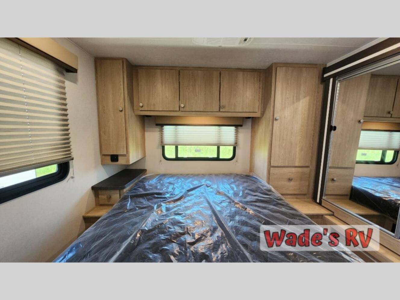 A photo of this 2026 Coachmen Rv Leprechaun 319MB Ford 450