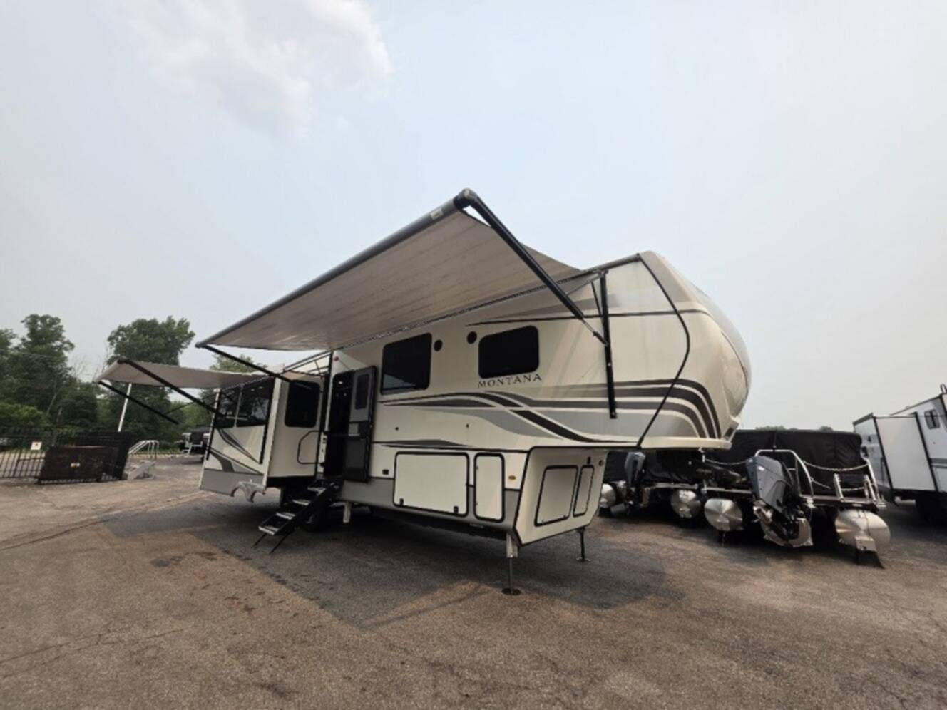 A photo of this 2022 Keystone Rv Montana 3231CK