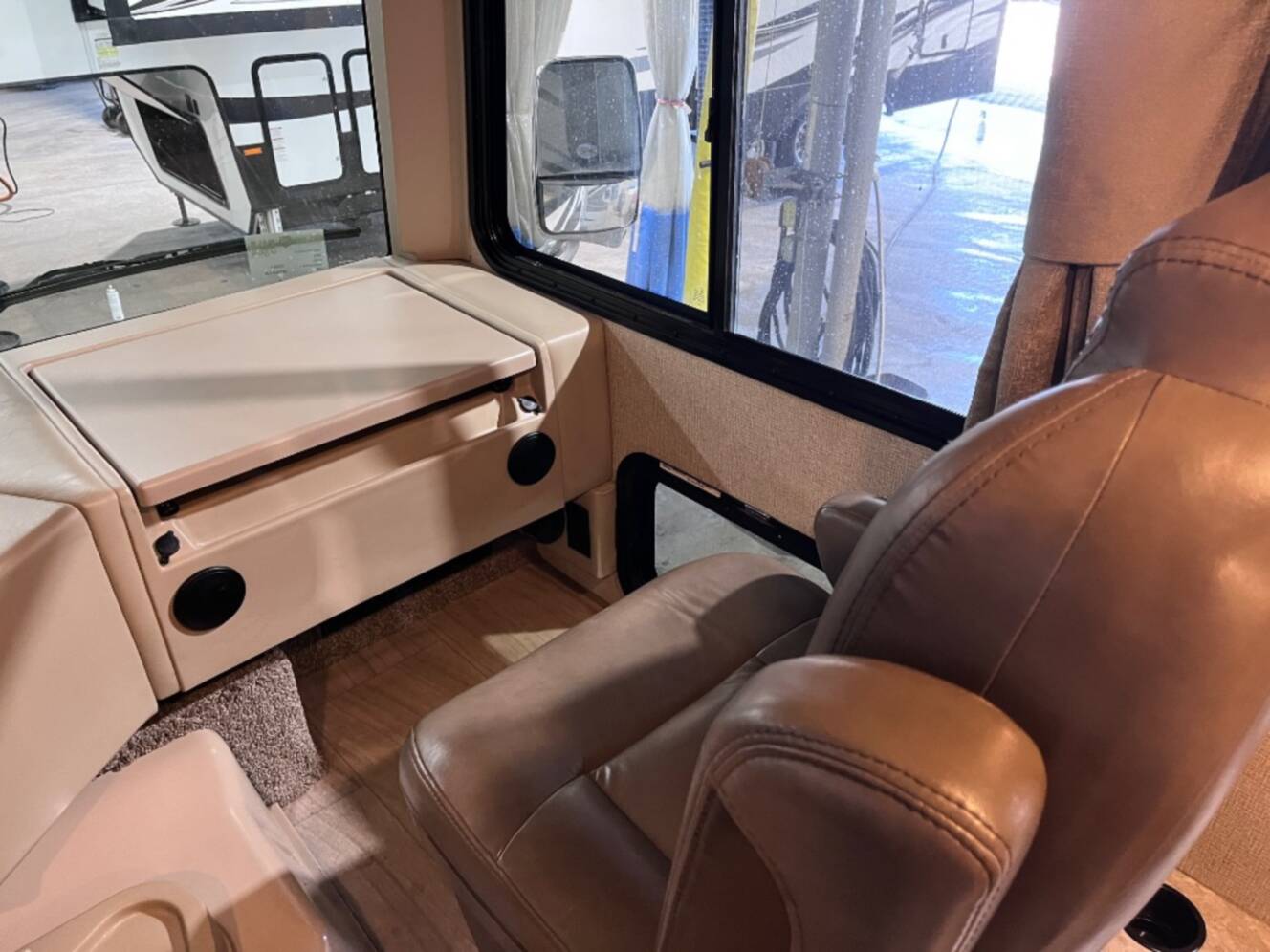 A photo of this 2019 Thor Motor Coach Windsport 29M